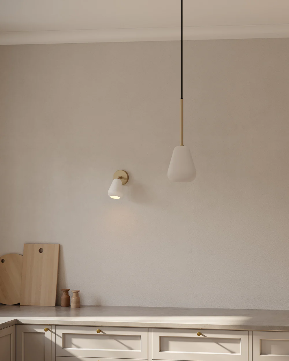 Nuura Anoli 1 takpendel spot Nordic gold/hvit