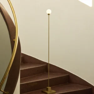 Snowball portabel gulvlampe
